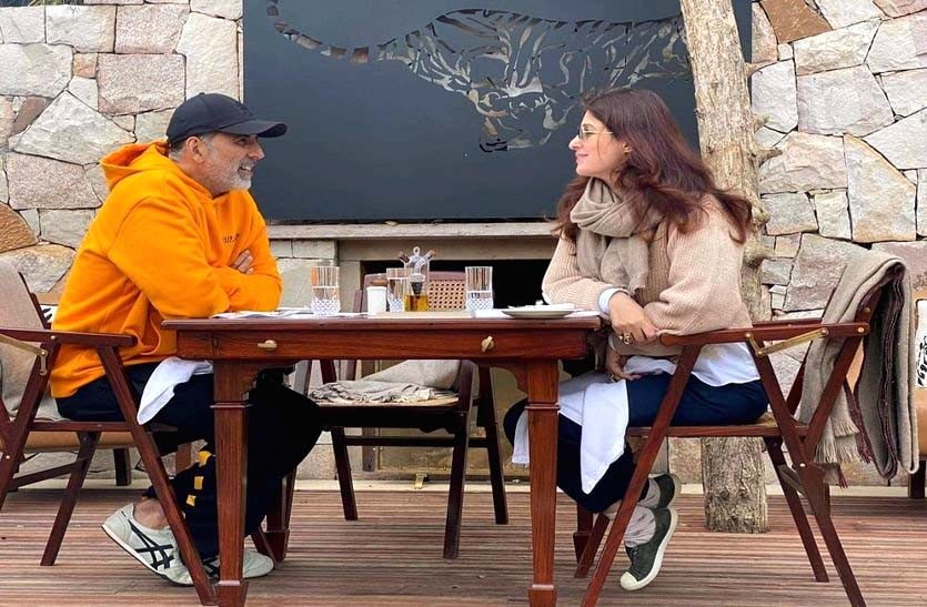 Akshay-Kumar-celebrates-wedding-anniversary-in-Ranthambore
